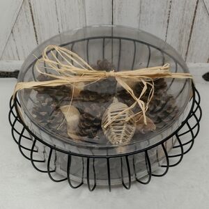 Black Wire Metal Basket with Natural Decorative Bowl Filler